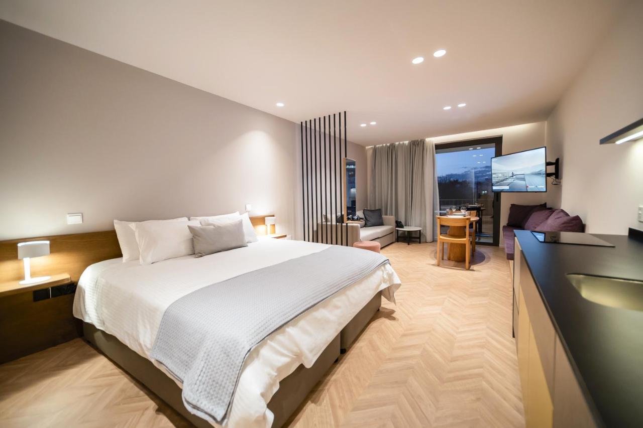 Alinea Suites Limassol Center Extérieur photo