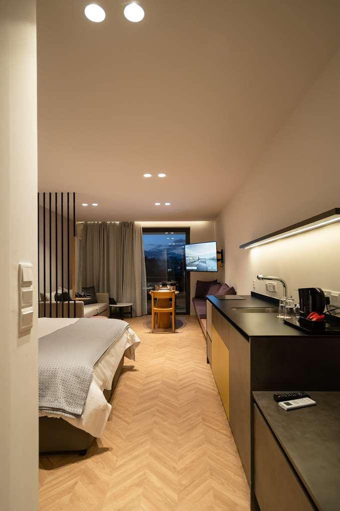 Alinea Suites Limassol Center Chambre photo