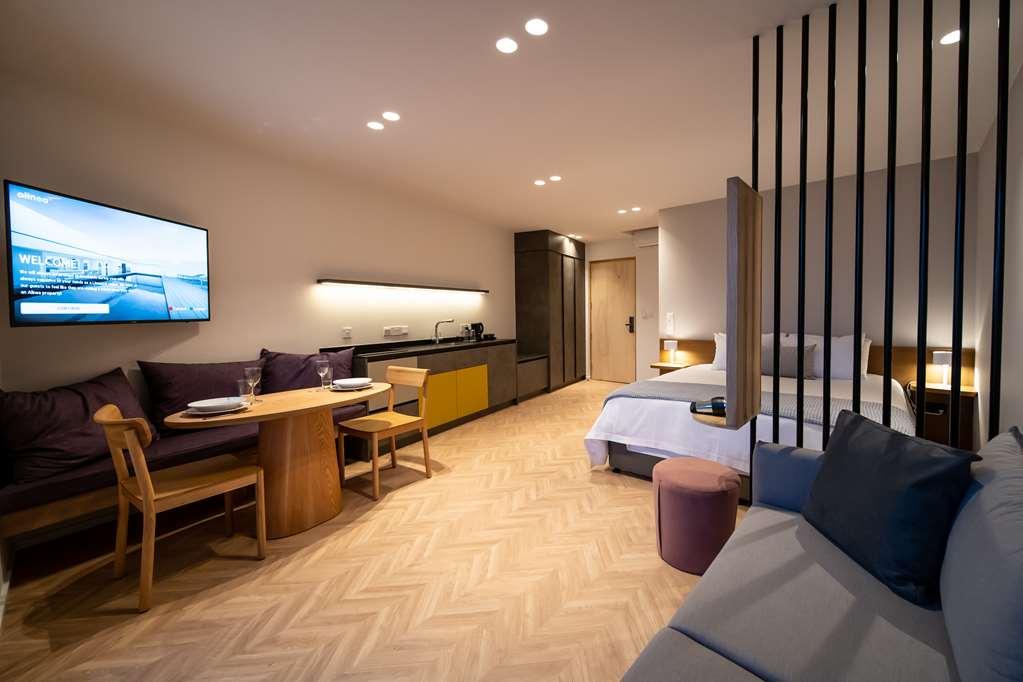 Alinea Suites Limassol Center Chambre photo